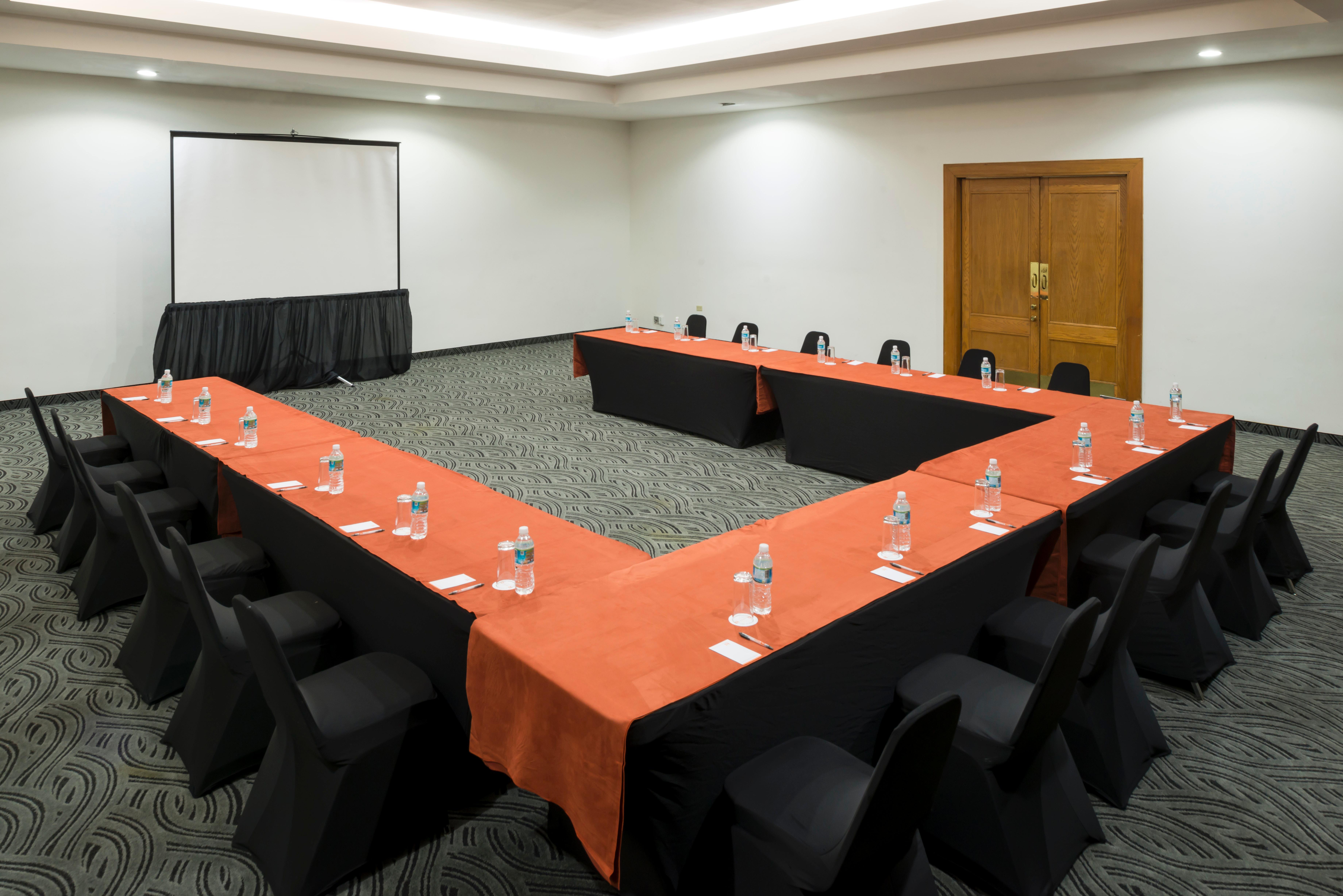 墨西卡利皇家酒店 外观 照片 Meeting room