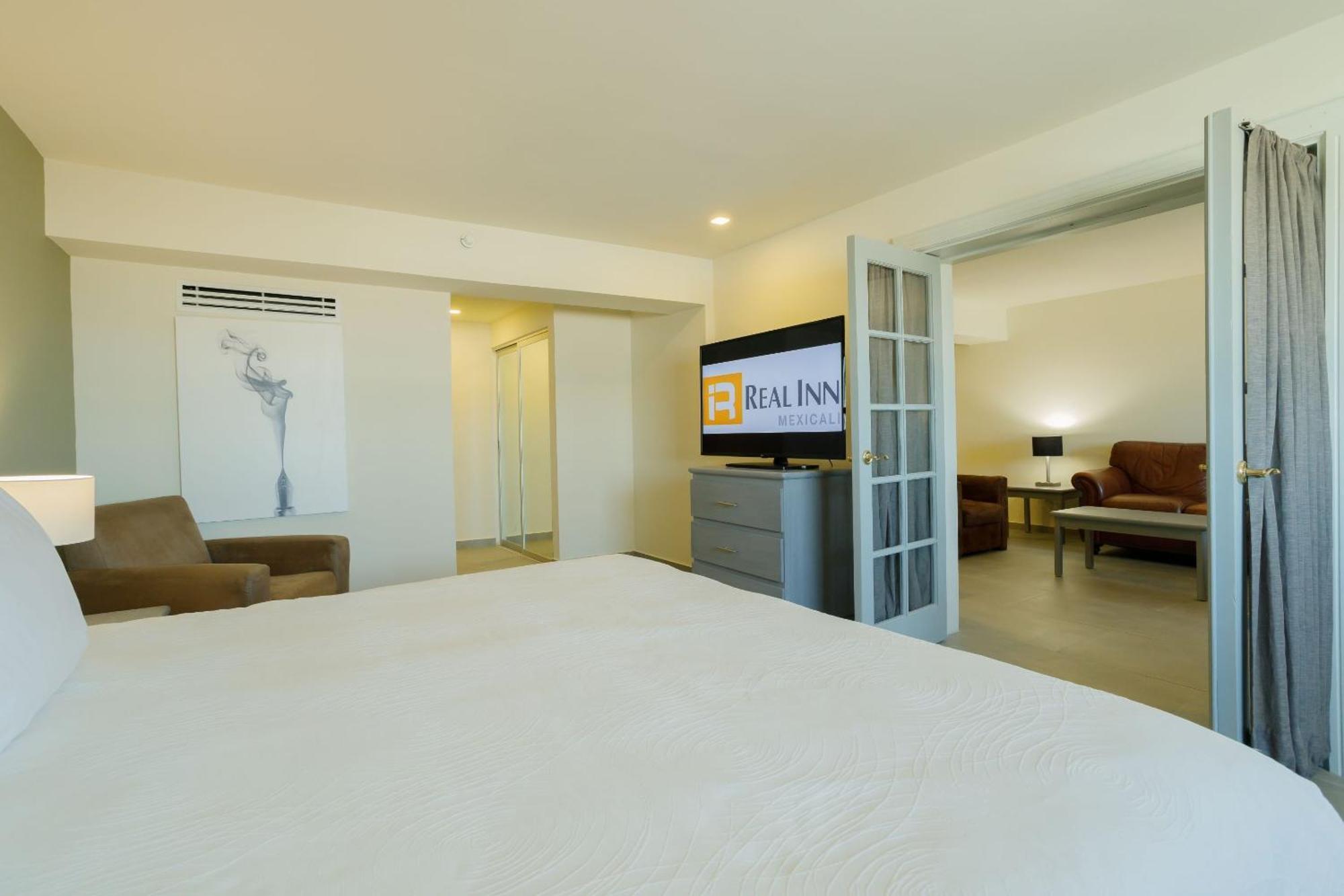墨西卡利皇家酒店 外观 照片 A bedroom at the hotel