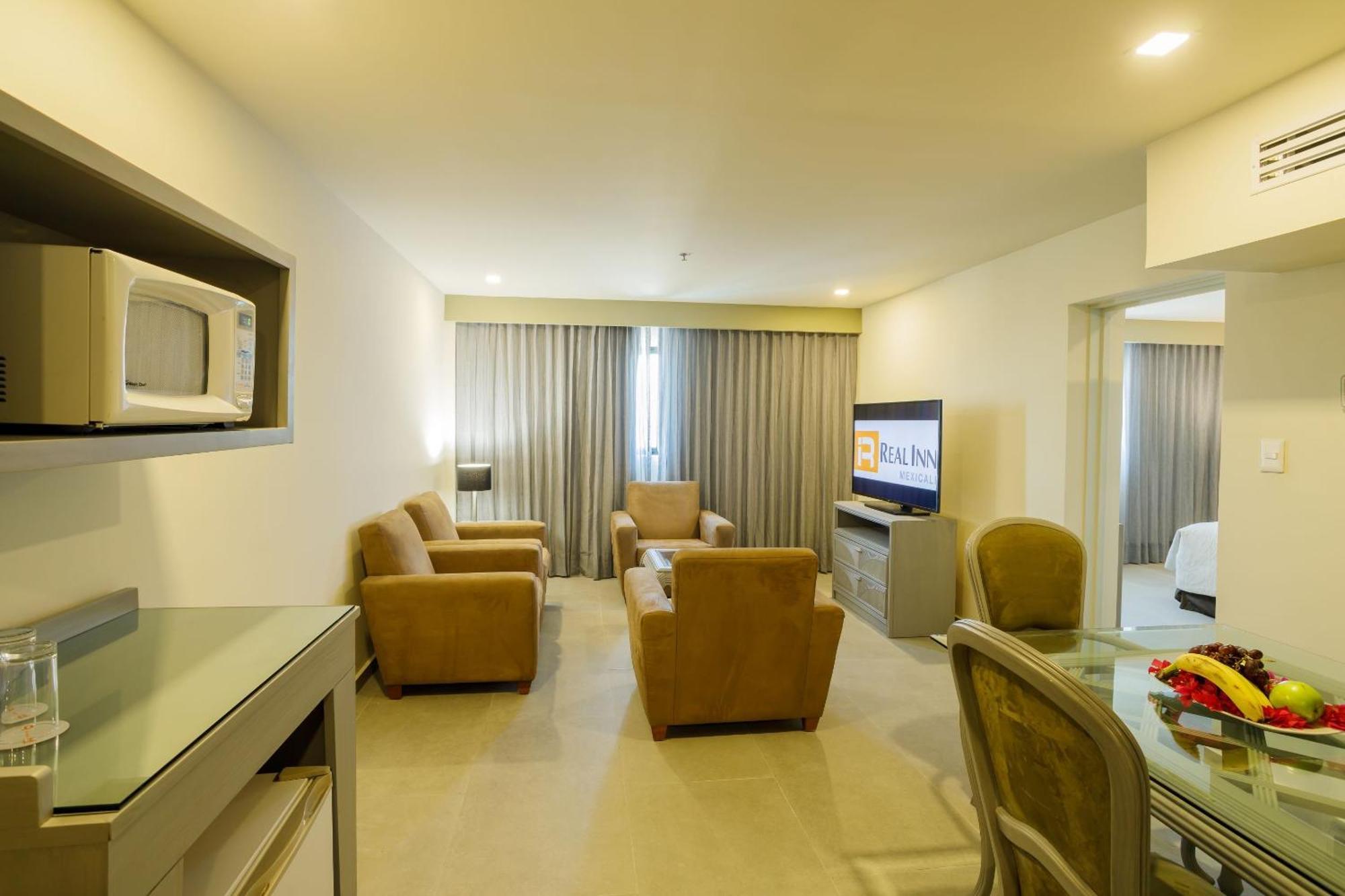 墨西卡利皇家酒店 外观 照片 A living room in a serviced apartment in Kuala Lumpur, Malaysia